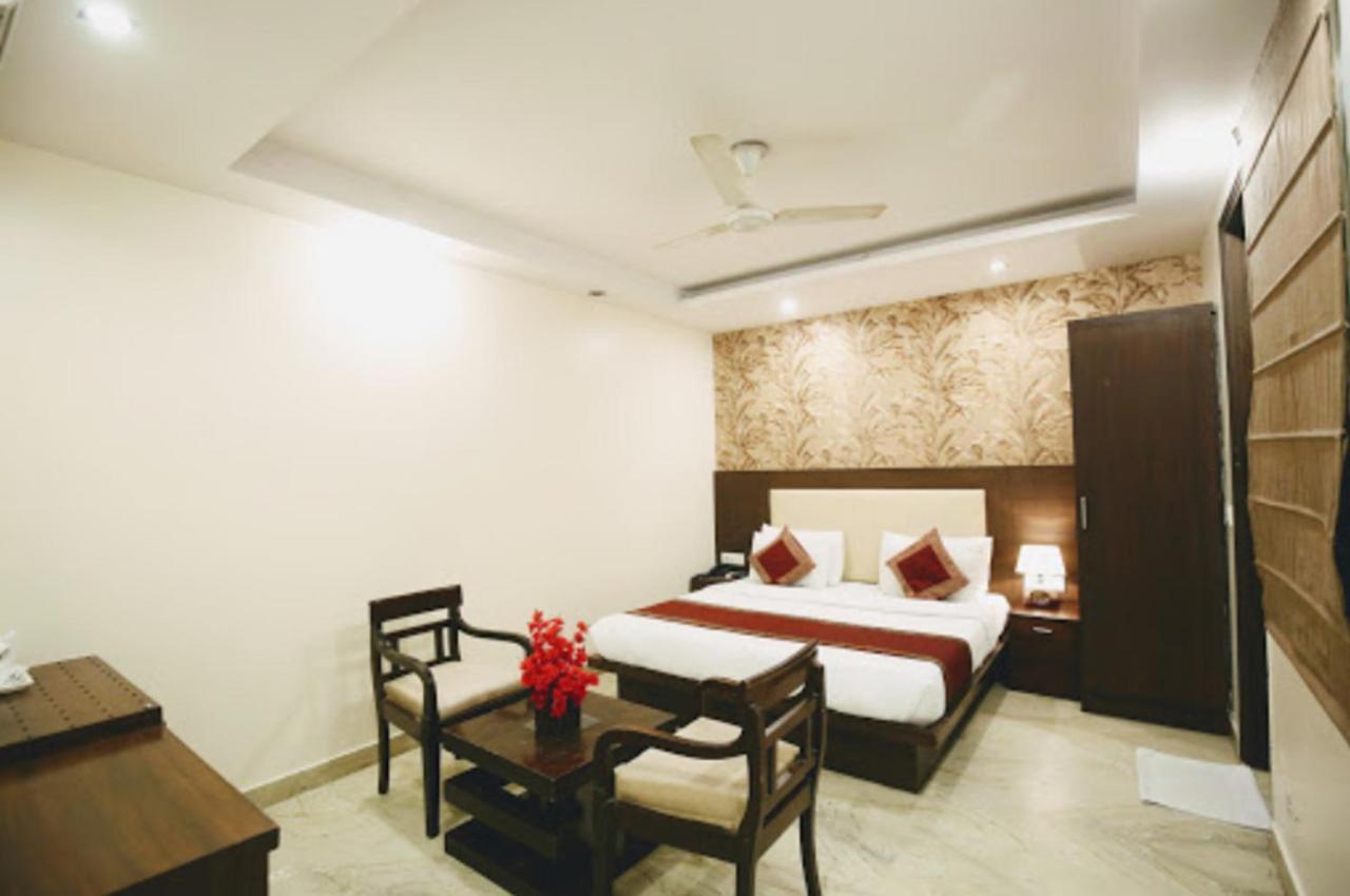 Hotel Paradise Inn-A Boutique Hotel Delhi Nueva Delhi Exterior foto